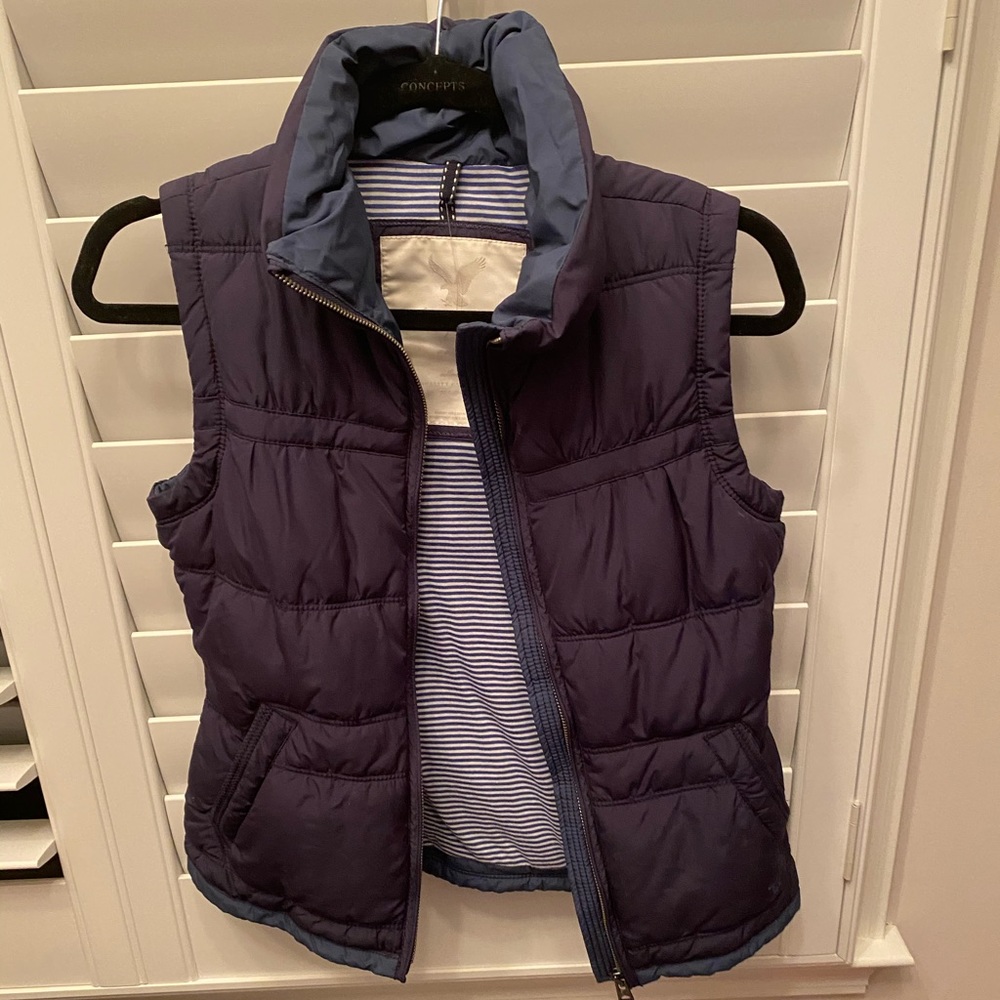 Navy Puffer Vest